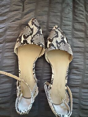 Seychelles Pointed Snake-Print D'Orsay Flats in Black & White